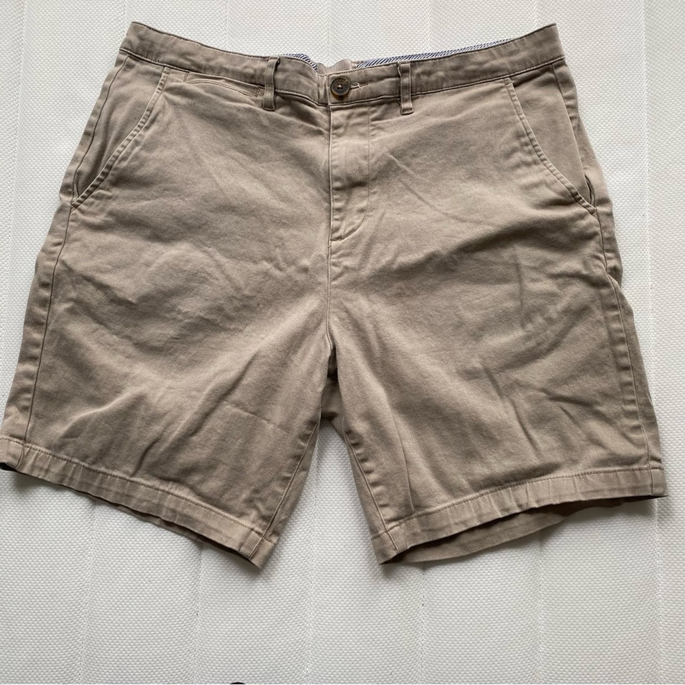 Jachs Beige Flat-Front Cotton Shorts